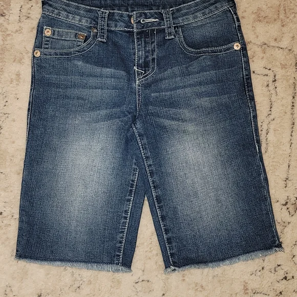 Boys True Religion Jean Shorts 12 - Picture 2 of 3